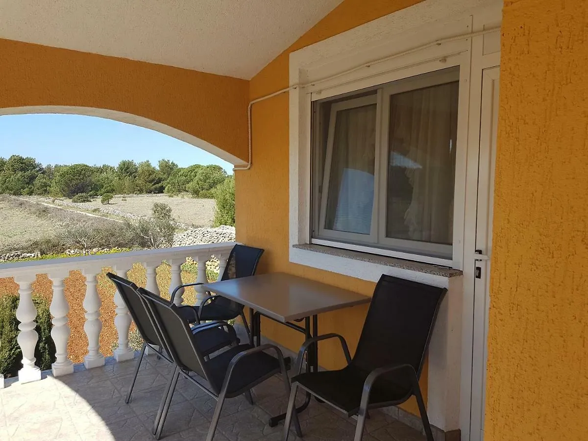 Apartmani Anna Vir